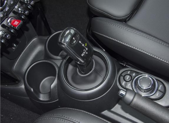 MINI 2023款 1.5T COOPER 艺术家 中控类   挡把