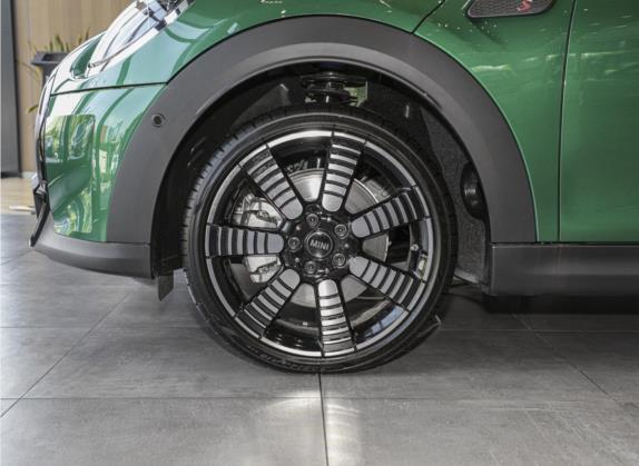 MINI 2023款 2.0T COOPER S 艺术家 其他细节类   前轮