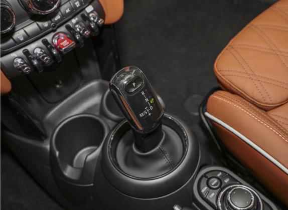 MINI 2023款 2.0T COOPER S 艺术家 中控类   挡把
