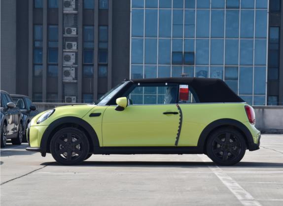 MINI 2023款 改款 1.5T COOPER CABRIO 艺术家 外观   正侧