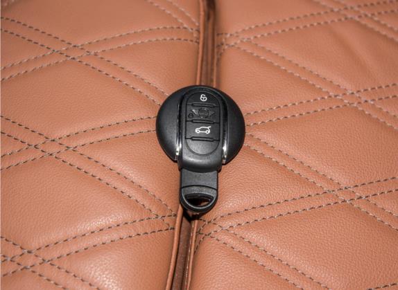 MINI 2023款 改款 2.0T COOPER S CABRIO 艺术家 其他细节类   钥匙