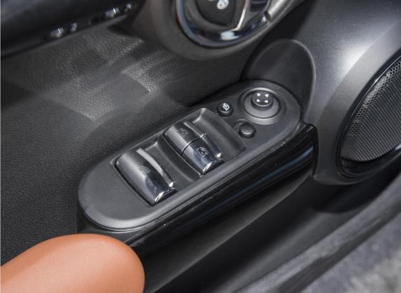 MINI 2023款 改款 2.0T COOPER S CABRIO 艺术家 车厢座椅   门窗控制