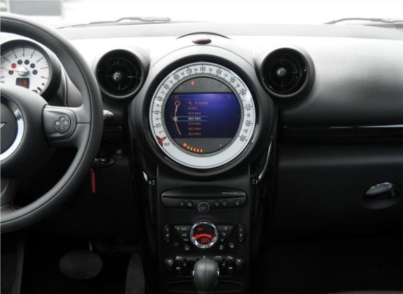 MINI PACEMAN 2013款 1.6T COOPER ALL4 中控类   中控台