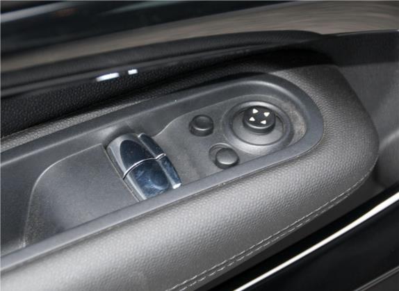 MINI PACEMAN 2013款 1.6T COOPER ALL4 车厢座椅   门窗控制