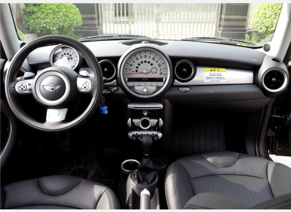 MINI CLUBMAN 2007款 1.6L COOPER Excitement 中控类   中控全图