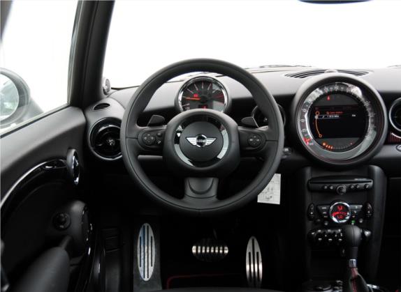 MINI CLUBMAN 2011款 1.6T COOPER S Hampton 中控类   驾驶位