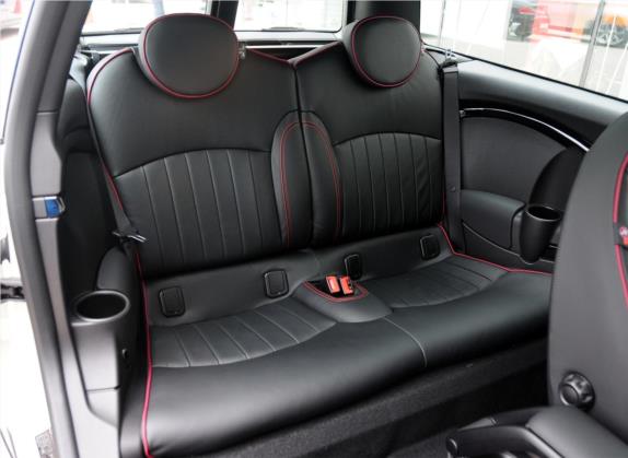 MINI CLUBMAN 2011款 1.6T COOPER S Hampton 车厢座椅   后排空间