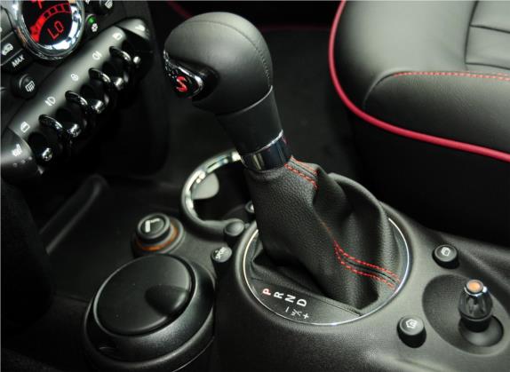 MINI CLUBMAN 2011款 1.6T COOPER S Hampton 中控类   挡把