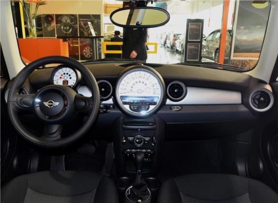 MINI CLUBMAN 2011款 1.6L ONE 中控类   中控全图