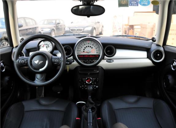 MINI CLUBMAN 2011款 1.6L COOPER Excitement 中控类   中控全图