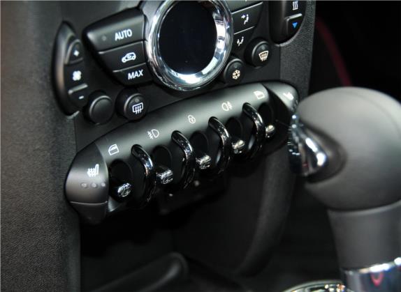MINI CLUBMAN 2011款 1.6L COOPER Hampton 车厢座椅   门窗控制