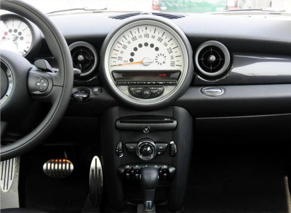 MINI CLUBMAN 2012款 1.6T COOPER S Fun 中控类   中控台