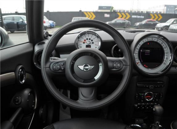 MINI CLUBMAN 2013款 1.6L COOPER Bond Street 中控类   驾驶位