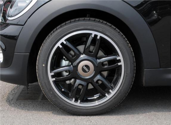 MINI CLUBMAN 2013款 1.6L COOPER Bond Street 其他细节类   前轮