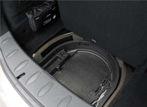 MINI CLUBMAN 2013款 1.6L COOPER Bond Street 其他细节类   备胎