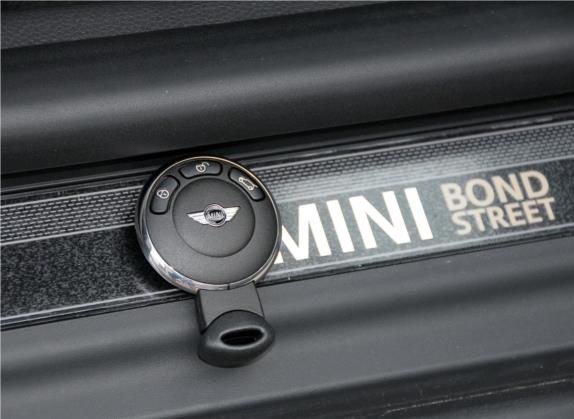 MINI CLUBMAN 2013款 1.6L COOPER Bond Street 其他细节类   钥匙