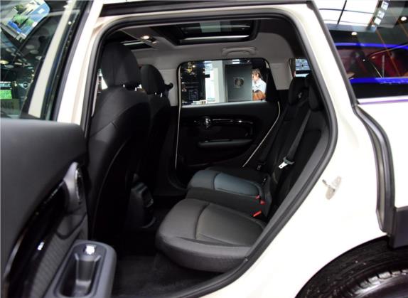 MINI CLUBMAN 2016款 1.5T COOPER 车厢座椅   后排空间