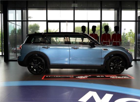 MINI CLUBMAN 2016款 改款 1.5T COOPER 鉴赏家版 外观   正侧