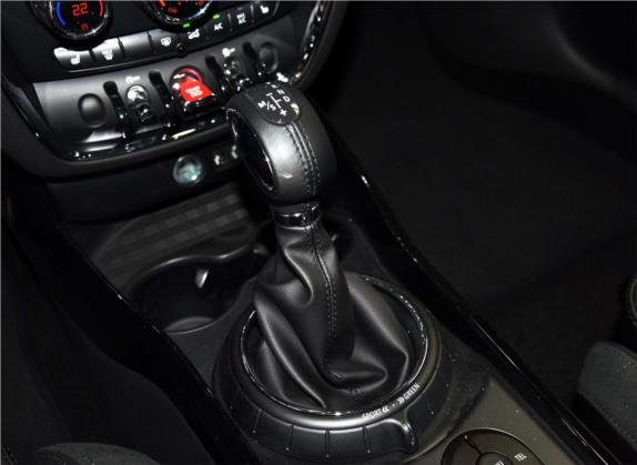 MINI CLUBMAN 2016款 改款 1.5T COOPER 鉴赏家版 中控类   挡把