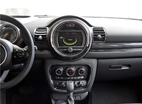 MINI CLUBMAN 2016款 改款 2.0T COOPER S 极客版 中控类   中控台