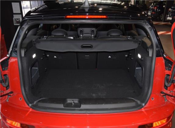 MINI CLUBMAN 2018款 1.5T COOPER 赛车手 车厢座椅   后备厢