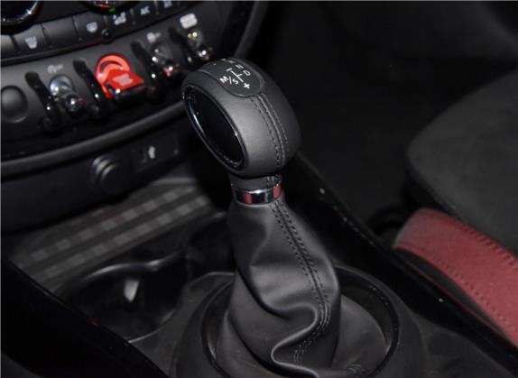 MINI CLUBMAN 2018款 1.5T COOPER 赛车手 中控类   挡把