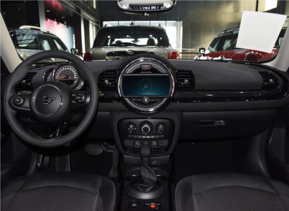MINI CLUBMAN 2019款 1.5T ONE 美学版 中控类   中控台