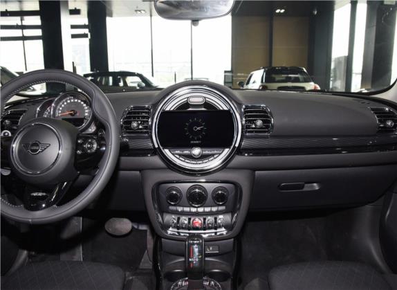 MINI CLUBMAN 2019款 2.0T COOPER S 中控类   中控台