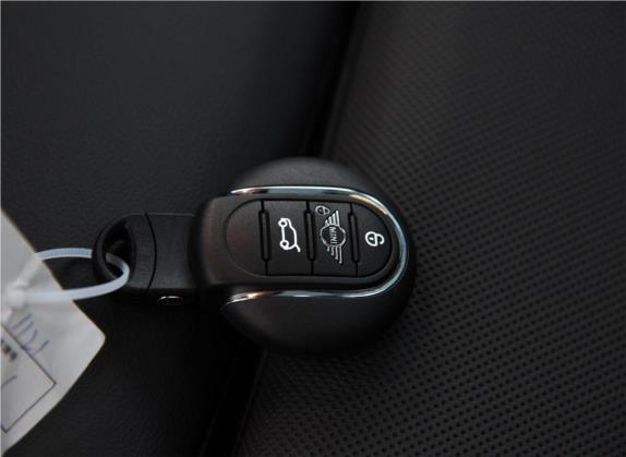 MINI CLUBMAN 2019款 1.5T ONE 其他细节类   钥匙