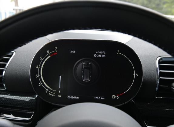 MINI CLUBMAN 2021款 1.5T COOPER 鉴赏家 中控类   仪表盘