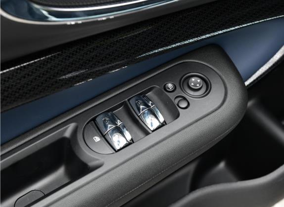 MINI CLUBMAN 2021款 1.5T COOPER 鉴赏家 车厢座椅   门窗控制