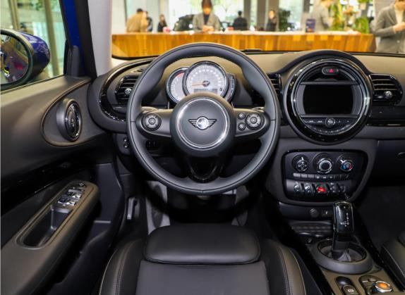 MINI CLUBMAN 2021款 1.5T ONE 中控类   驾驶位