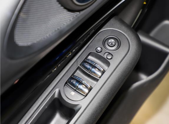 MINI CLUBMAN 2021款 1.5T ONE 车厢座椅   门窗控制