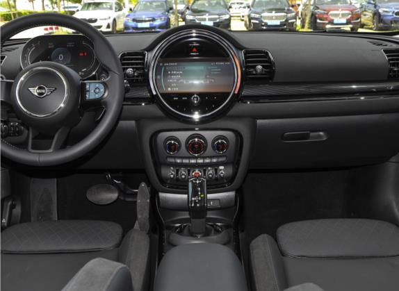 MINI CLUBMAN 2022款 2.0T COOPER S 中控类   中控台