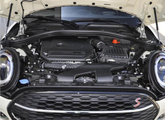 MINI CLUBMAN 2022款 2.0T COOPER S 其他细节类   发动机舱