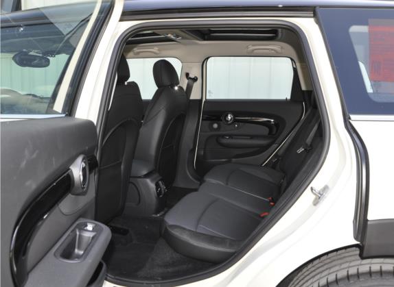 MINI CLUBMAN 2022款 2.0T COOPER S 车厢座椅   后排空间
