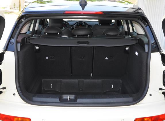 MINI CLUBMAN 2022款 2.0T COOPER S 车厢座椅   后备厢