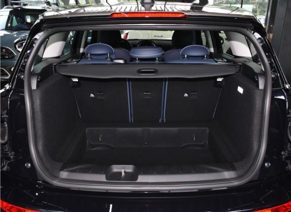 MINI CLUBMAN 2022款 1.5T COOPER 鉴赏家 车厢座椅   后备厢