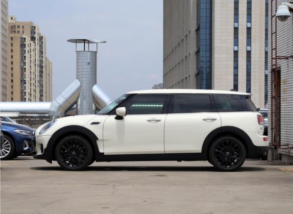 MINI CLUBMAN 2022款 1.5T ONE 外观   正侧