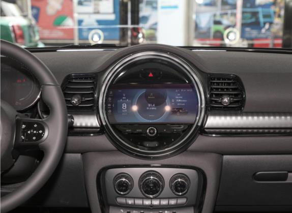 MINI CLUBMAN 2022款 改款 1.5T COOPER 中控类   中控台