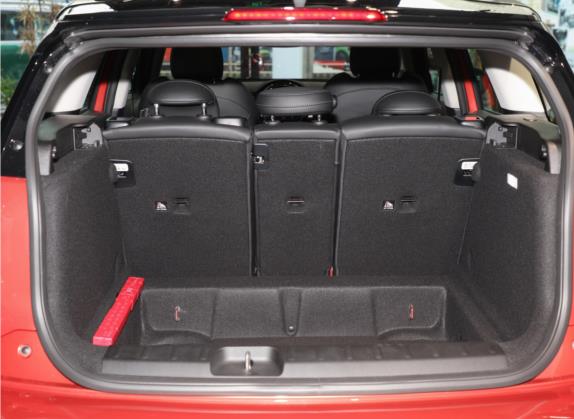 MINI CLUBMAN 2022款 改款 1.5T COOPER 车厢座椅   后备厢