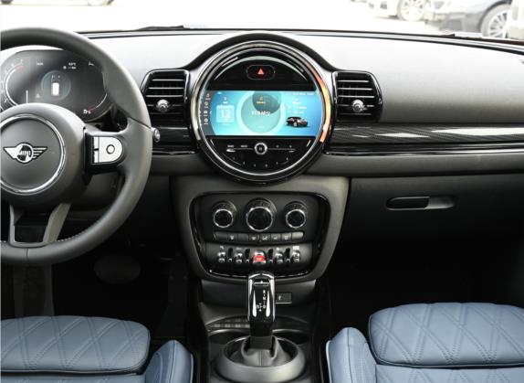 MINI CLUBMAN 2022款 1.5T COOPER BRICK LANE 限量版 中控类   中控台