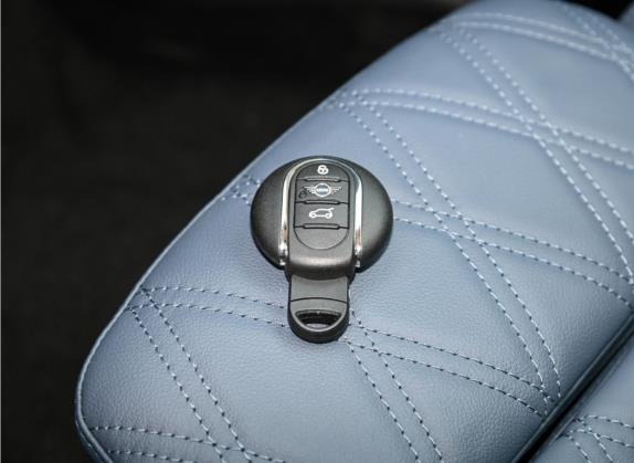 MINI CLUBMAN 2022款 1.5T COOPER BRICK LANE 限量版 其他细节类   钥匙