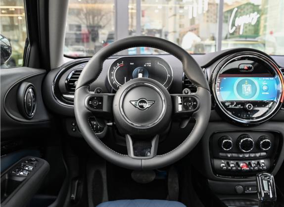 MINI CLUBMAN 2022款 2.0T COOPER S BRICK LANE 限量版 中控类   驾驶位