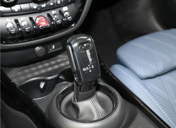 MINI CLUBMAN 2022款 2.0T COOPER S BRICK LANE 限量版 中控类   挡把