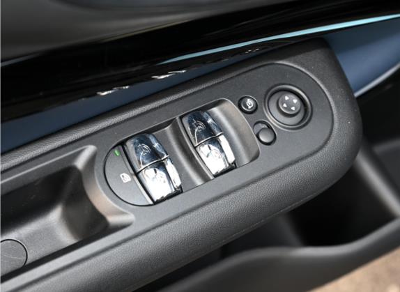 MINI CLUBMAN 2022款 2.0T COOPER S BRICK LANE 限量版 车厢座椅   门窗控制
