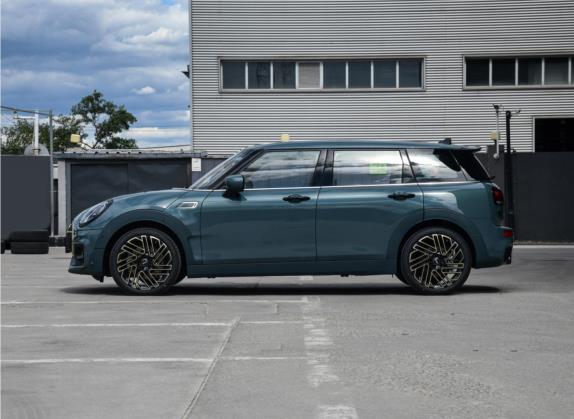 MINI CLUBMAN 2022款 2.0T COOPER S 自在特别版 外观   正侧