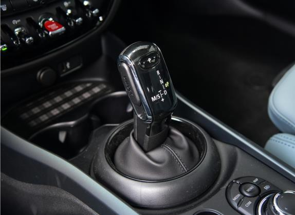 MINI CLUBMAN 2022款 2.0T COOPER S 自在特别版 中控类   挡把