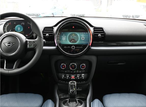 MINI CLUBMAN 2023款 1.5T COOPER 鉴赏家 中控类   中控台