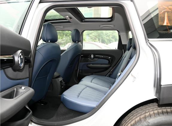 MINI CLUBMAN 2023款 1.5T COOPER 鉴赏家 车厢座椅   后排空间